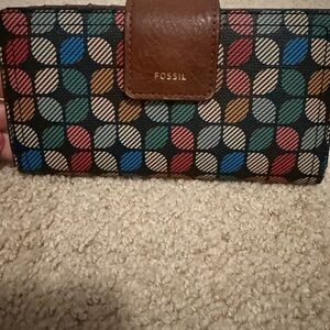 Fossil Women's Colorful Leaf Pattern Wallet